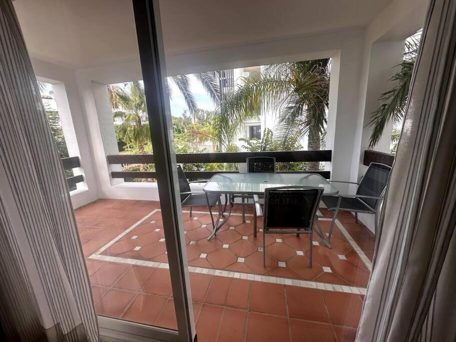 Costalita Beach Apartamento En Estepona Bagian luar foto