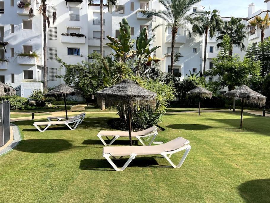 Costalita Beach Apartamento En Estepona Bagian luar foto